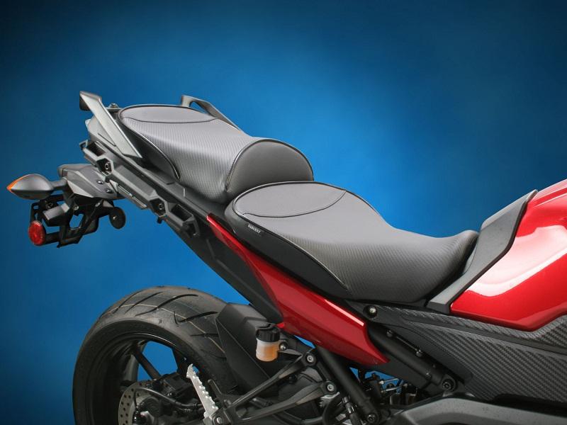 Sargent Seat - Yamaha FJ09/MT09 - Black Welt Heat | Sargent Cycle